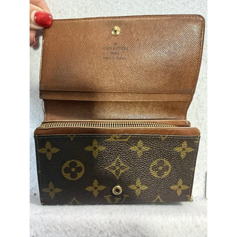 Vintage Louis Vuitton Wallet Portefeuille Monogram Canvas Classic Zipper